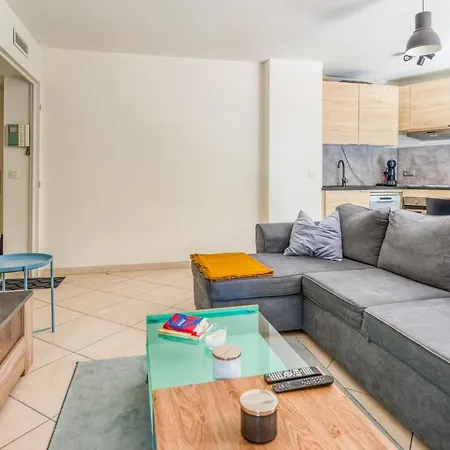 Air Conditioned With A Balcony - - Welkeys Apartamento *